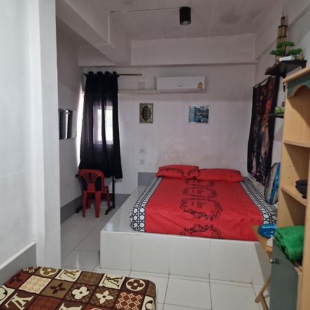 Btl Sunny Hotel Bangkok Bagian luar foto