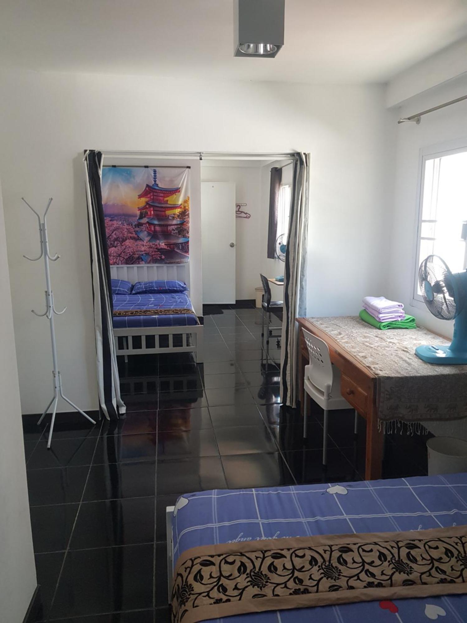 Btl Sunny Hotel Bangkok Bagian luar foto